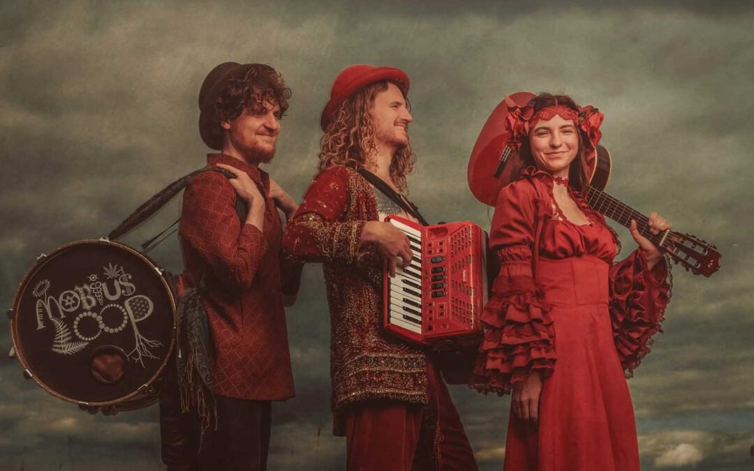 Mobius Loop – ‘Right to Roam Tour’